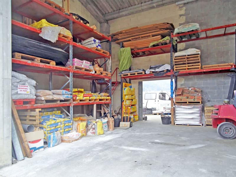 Materiales de construcción para obra en Pontedeume